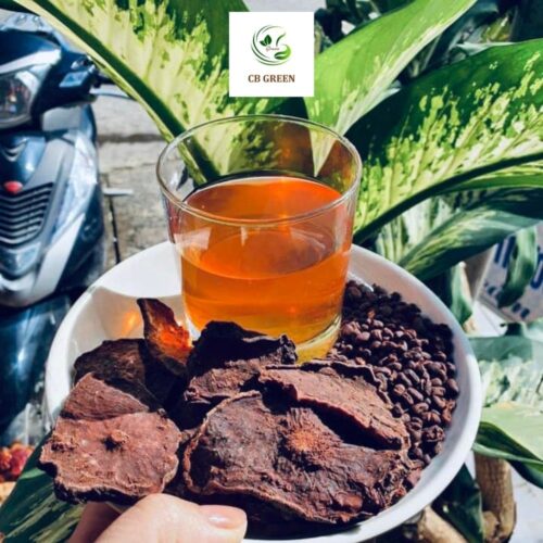 Hà thủ ô đỏ chế biến đậu đen.